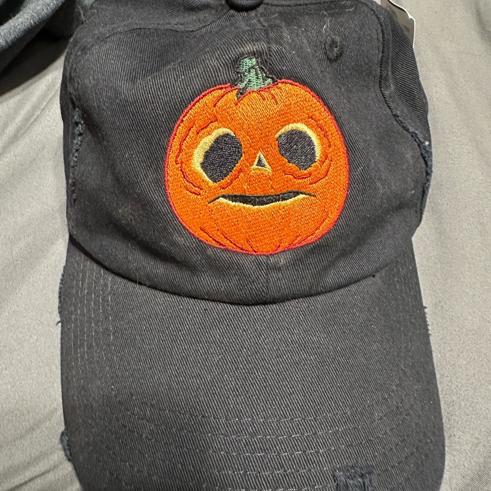 HHN lil boo NWT hat